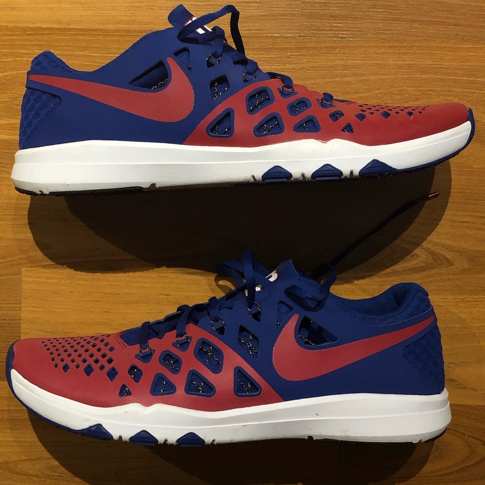 NY Giants Nike Flyknit Ltd edition sneakers sz14